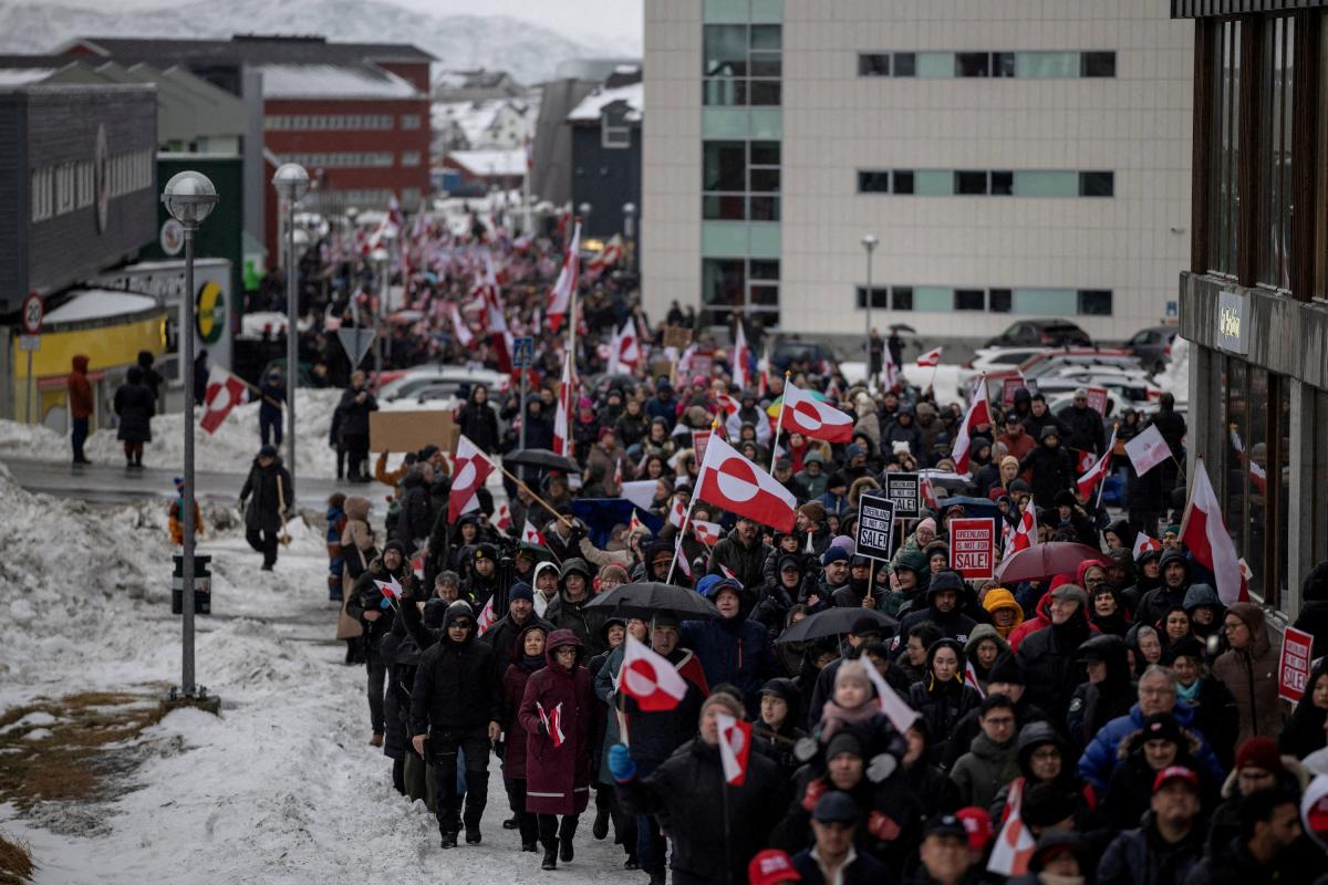Protesta contra la demanda del presidente de EEUU, Donald Trump, de hacerse con Groenlandia, en Nuuk, la capital de la isla, el 17 de enero de 2026.