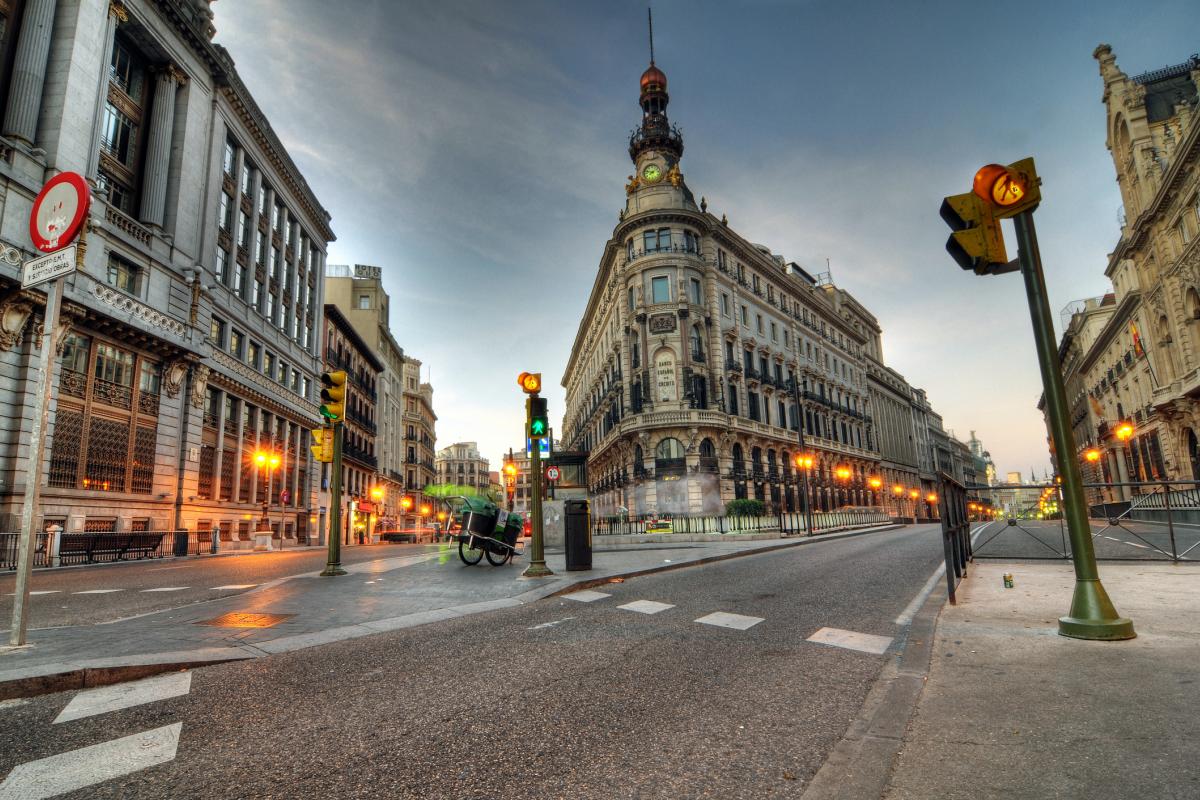 Confluencia de la Calle Alcalá con la Gran Vía de Madrid,