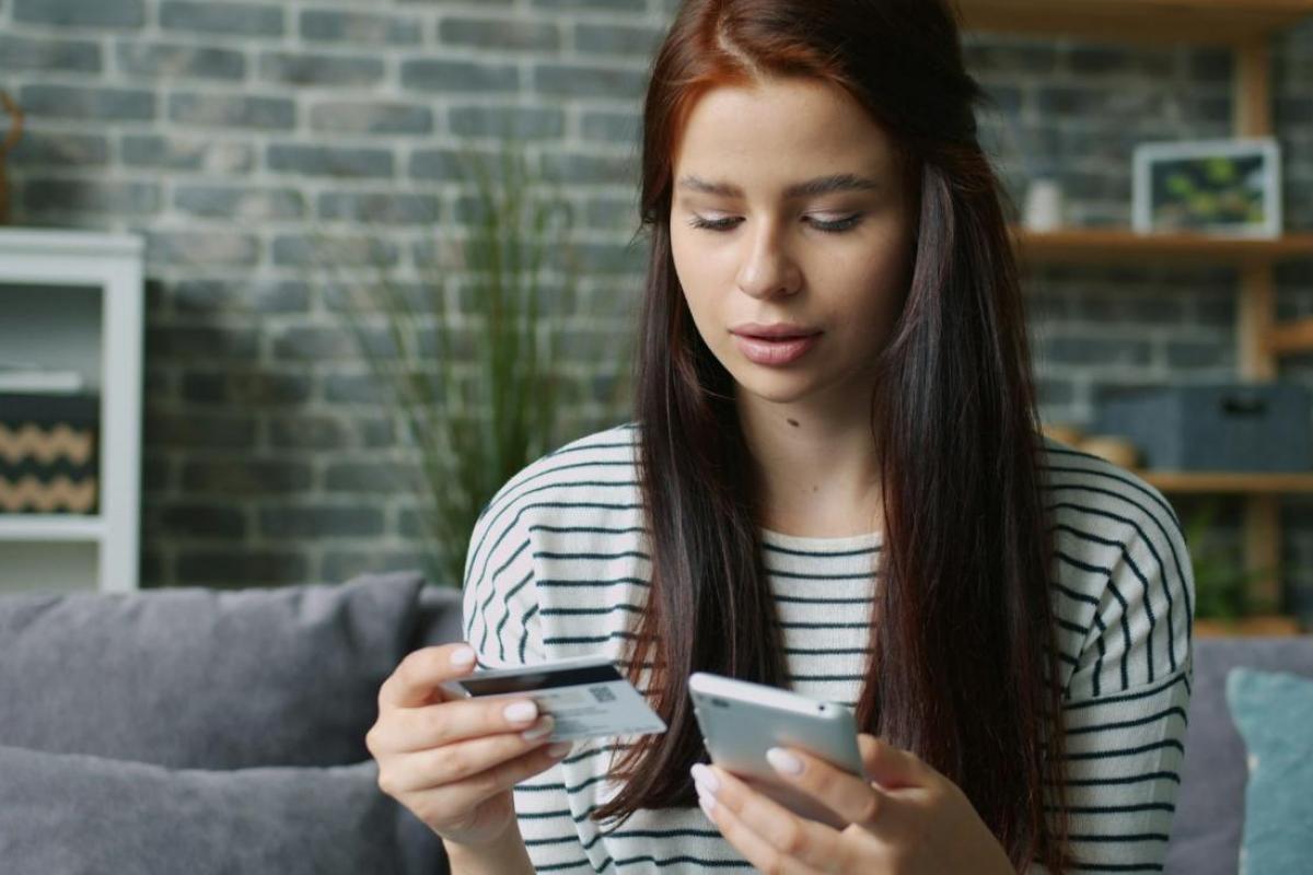 La posibilidad de consultar movimientos, realizar transferencias o gestionar productos de ahorro en segundos está transformando las expectativas sobre cómo debe funcionar un banco.