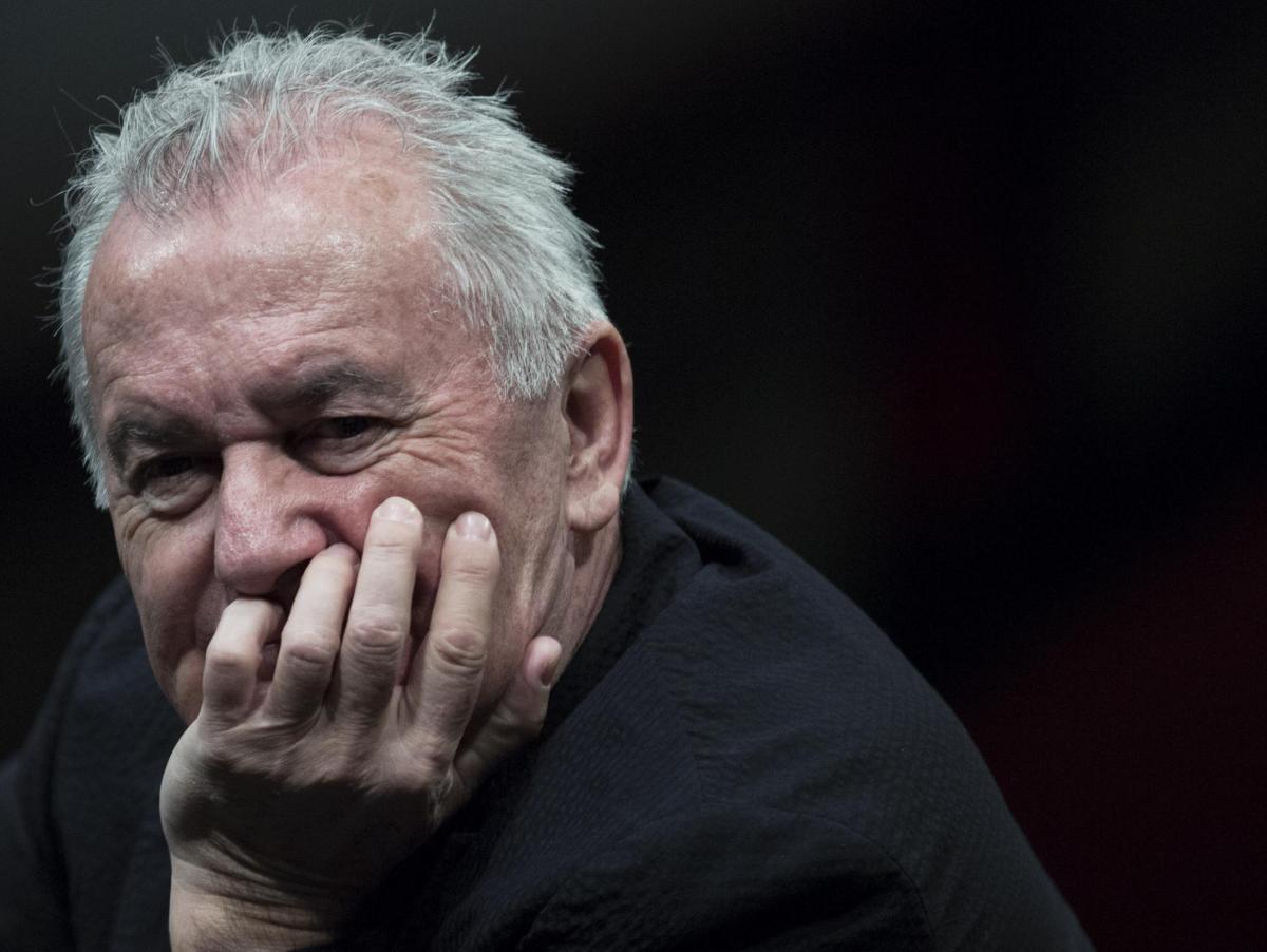 Víctor Manuel recuerda lo que hicieron los falangistas a sus abuelos para dejar esta conclusión: "Lo que está mal enterrado habrá que enterrarlo bien"