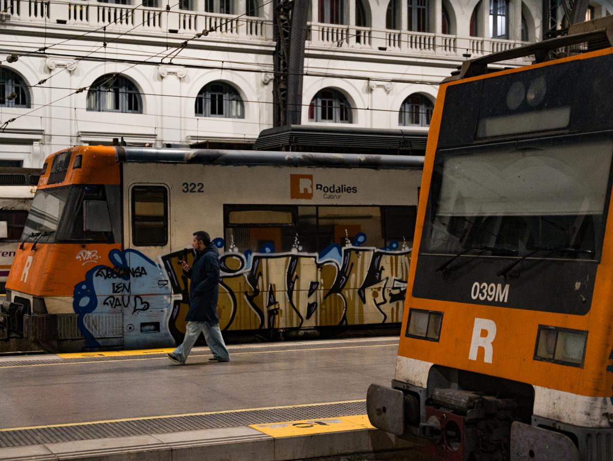 Suspendida la mayor parte del servicio ferroviario de Rodalies y FGC por el temporal