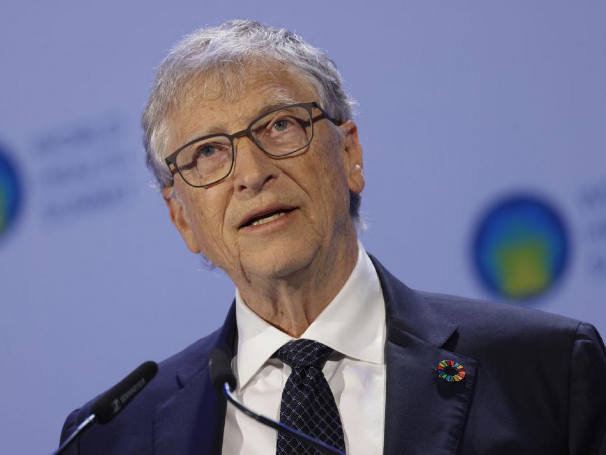 Bill Gates, sobre la IA y el empleo: "Que las señales económicas digan que sería más barato usar una IA no significa que la sociedad tenga que hacerlo"