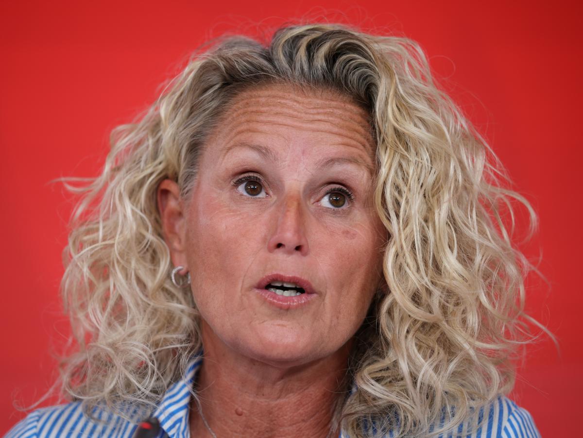 Montse Mínguez anuncia que da "un paso atrás" tras la polémica por los negocios inmobiliarios de su pareja