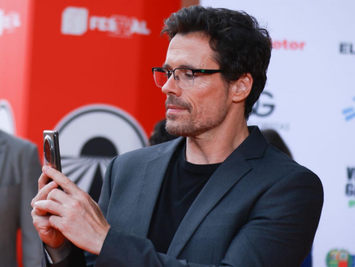 La reflexión del actor Octavi Pujades sobre la sanidad: "Es bueno que pública y privada existan, el problema es cuando fortalecemos una debilitando a la otra"
