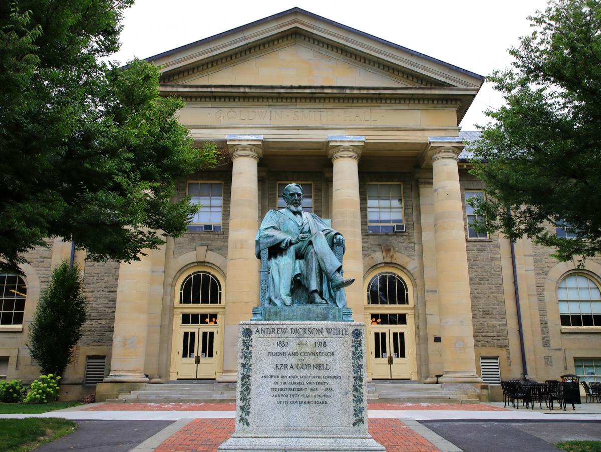 Reabren el caso de los Siete de Cornell, una violación masiva como ritual de hermandad masculina en una universidad de élite