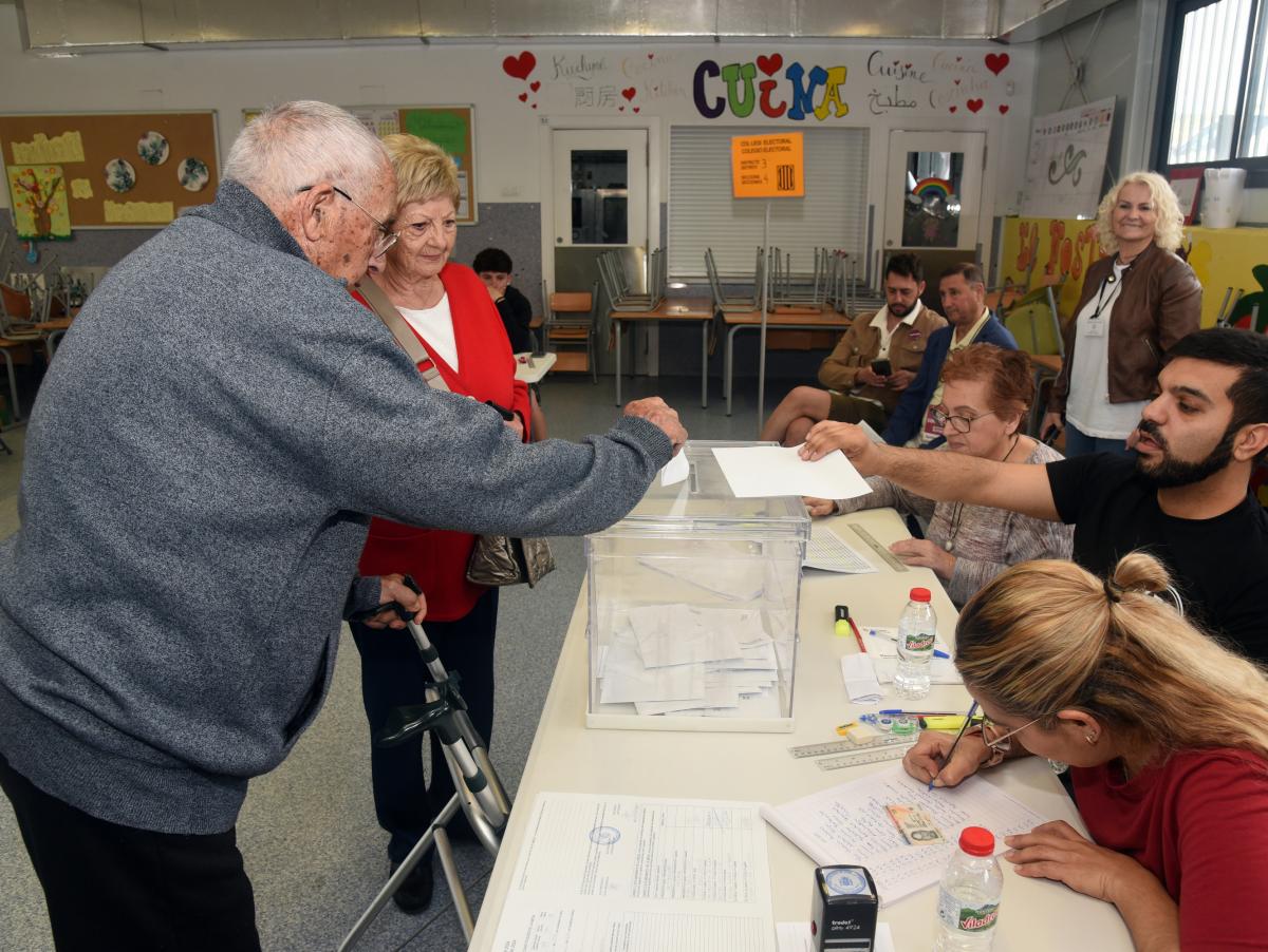 Mesa electoral del 29N: cuándo es el sorteo, cuánto se cobra y quién puede librarse