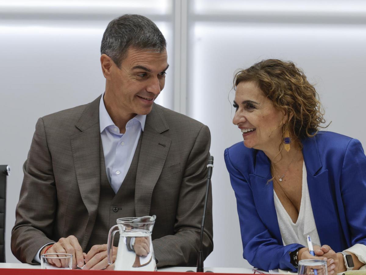 "Que hablen las urnas", "Perdedor", "Conspiranoia"... Esto dicen los editoriales de los medios sobre el adelanto electoral de Sánchez