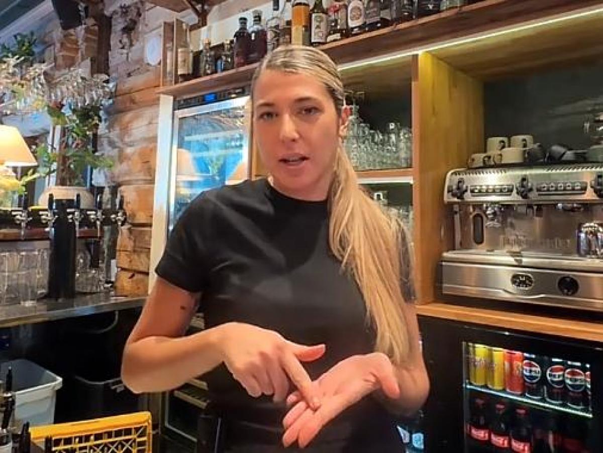 Una camarera española que trabaja en Noruega explica la gran diferencia: "Se respeta cada minuto extra que trabajas"