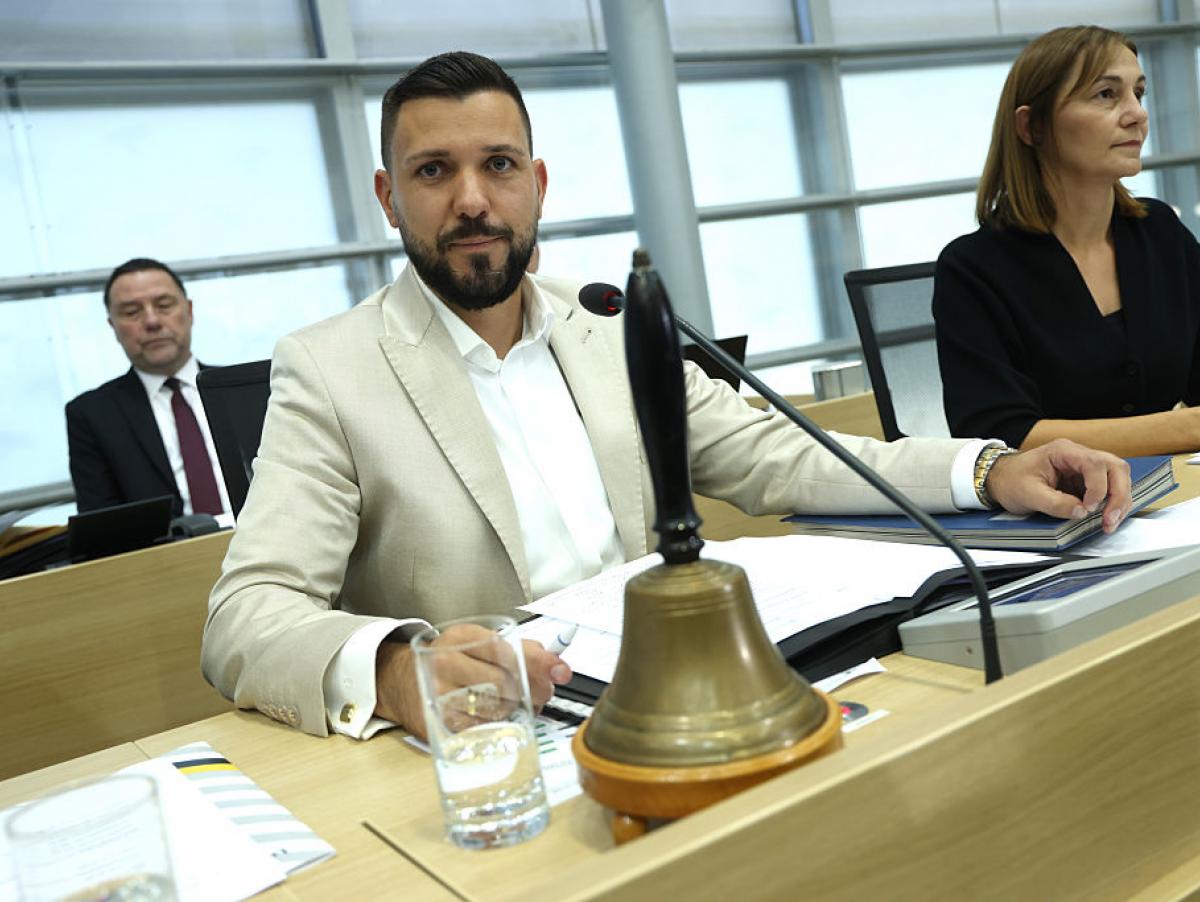 Lo lograron: primer político de extrema derecha, de AfD, elegido como presidente de un parlamento estatal alemán