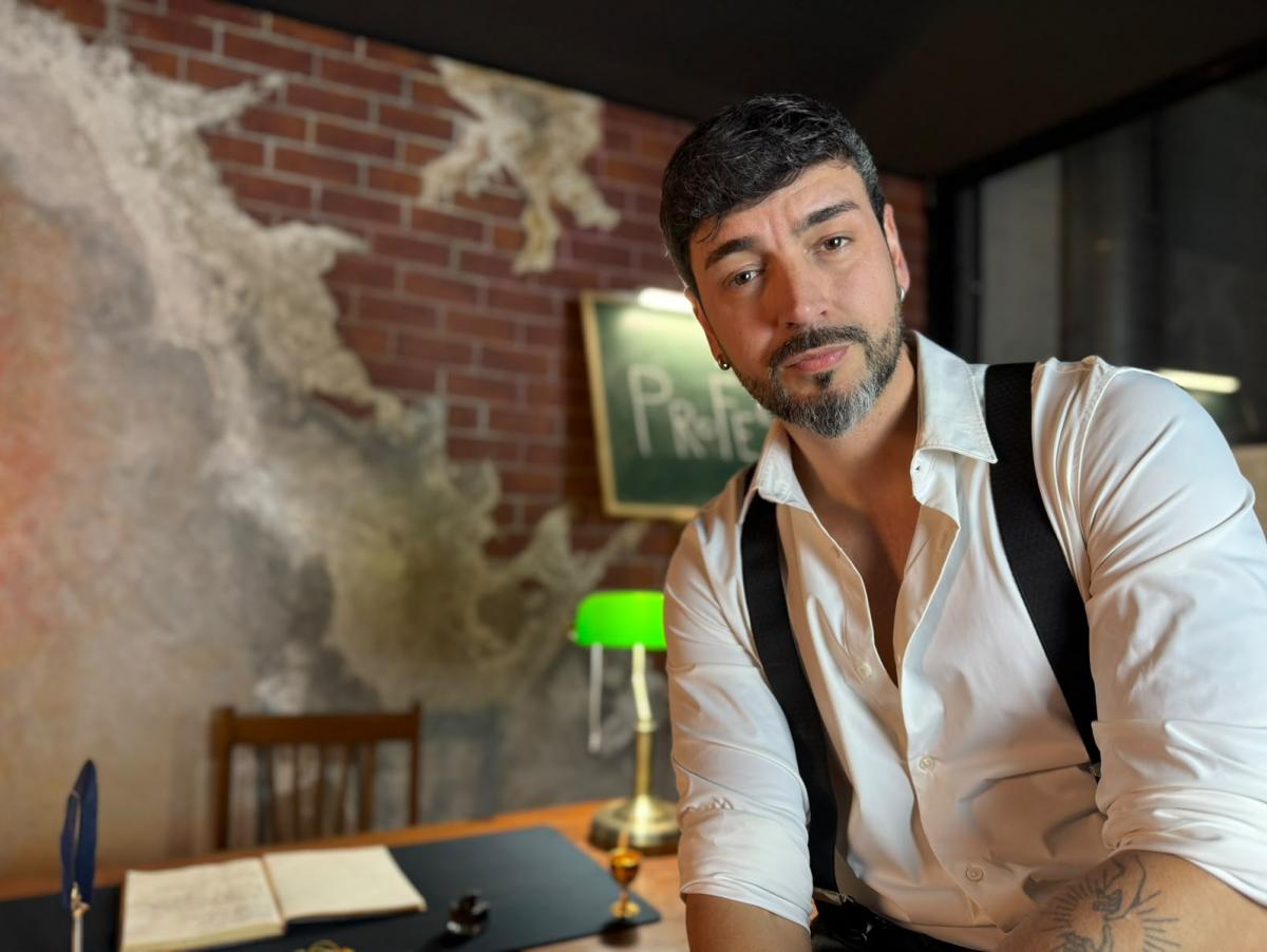 Aleix Martel, sobre los anglicismos y el empobrecimiento del castellano: "Ya casi no escuchas a un joven de 18 años decir 'sin embargo"