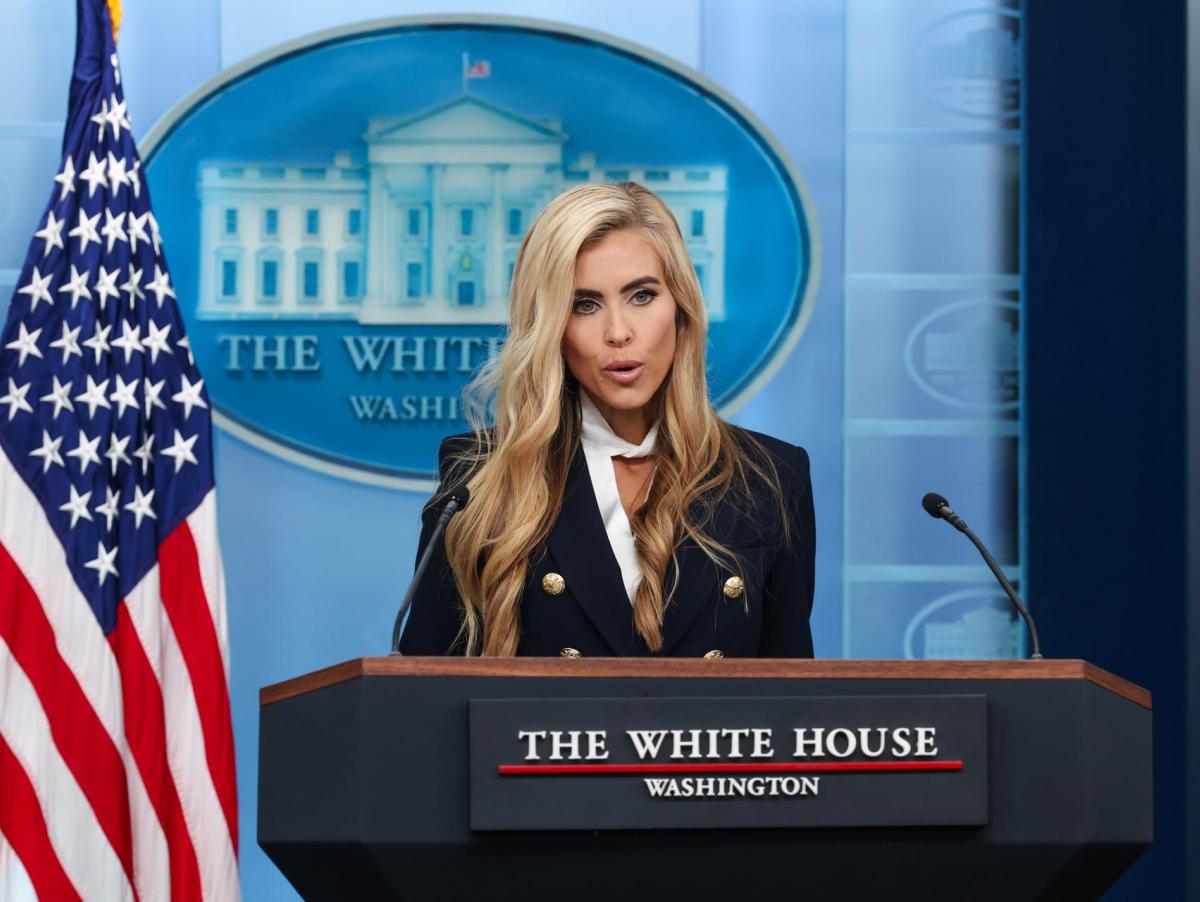 Quién es Katie Zacharia, la nueva portavoz de la Casa Blanca: procede de una de las empresas de Trump y es abogada