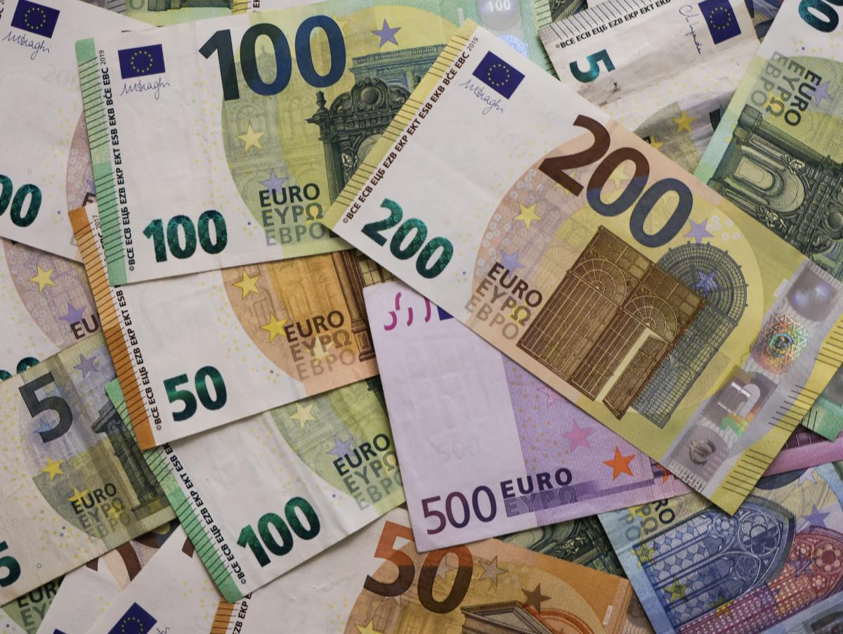 Un empresario lucense vende su empresa por 112 millones y reparte 4 entre sus empleados: "Compartir la venta es una forma de reconocer su aportación"