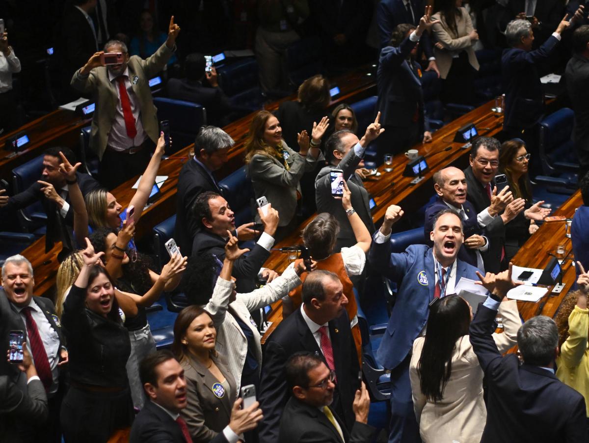 Brasil prohíbe la semana laboral de seis días y la limita a 40 horas con el apoyo de todos los partidos