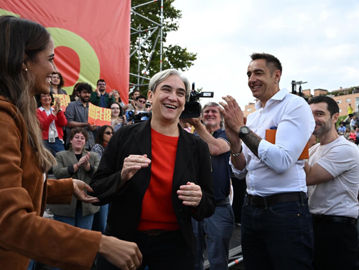 Ada Colau presenta el Frente Amplio con un único y contundente reproche a Podemos: "Hasta el último minuto se ofreció todo con extrema generosidad"