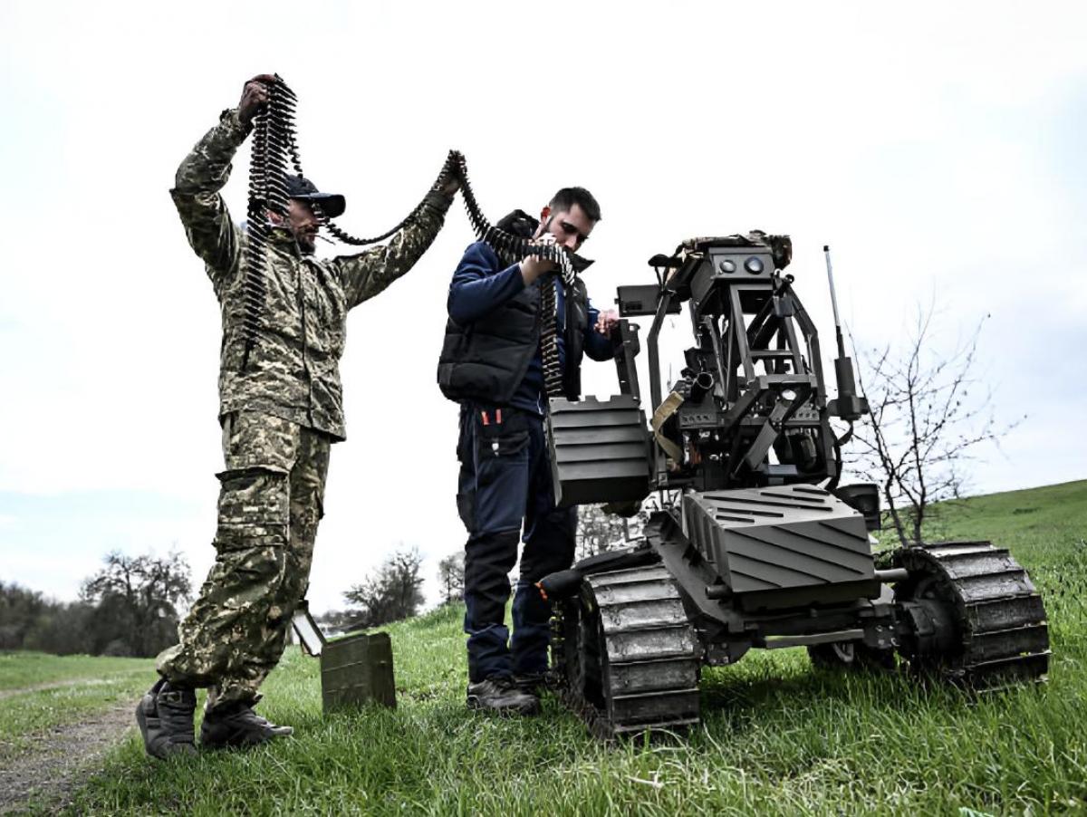 El Ejército español estudia las guerras que vienen tras la ofensiva con robots en Ucrania: “Todo lo que se despliega será detectado; y todo lo que sea detectado podrá ser destruido”