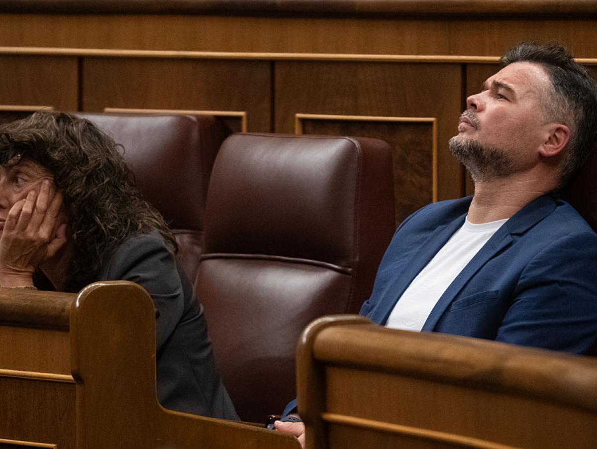 Solo Rufián podía describir la desunión de las izquierdas con él entre medias como lo hace: "Ridículo"