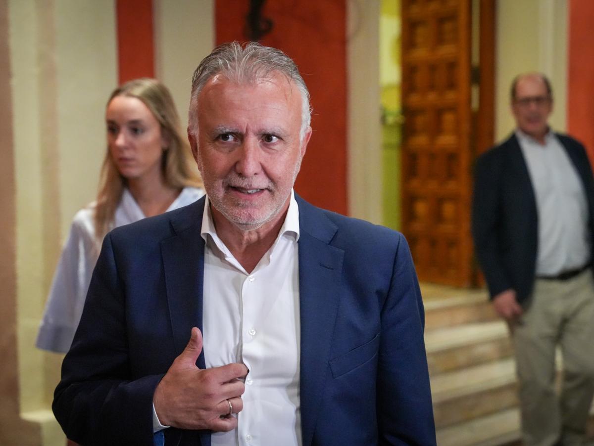 Torres defiende la actuación del Gobierno antes de la entrada masiva en Ceuta: "80.000 personas era absolutamente imprevisible"