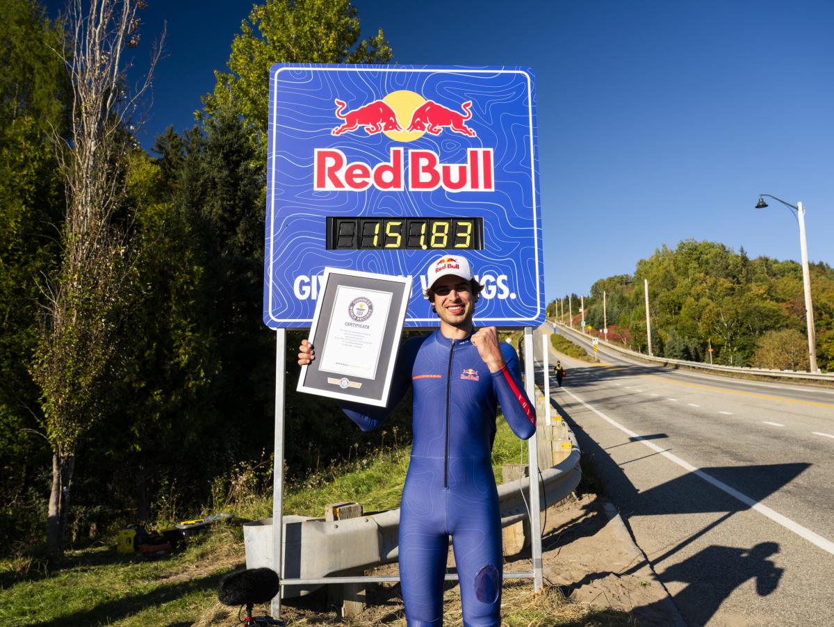 Diego Poncelet, el 'skater' que ha firmado un Récord Guiness al ir a 151,83 km/h en monopatín: "Cada uno tiene la responsabilidad de aprovechar su vida al máximo"