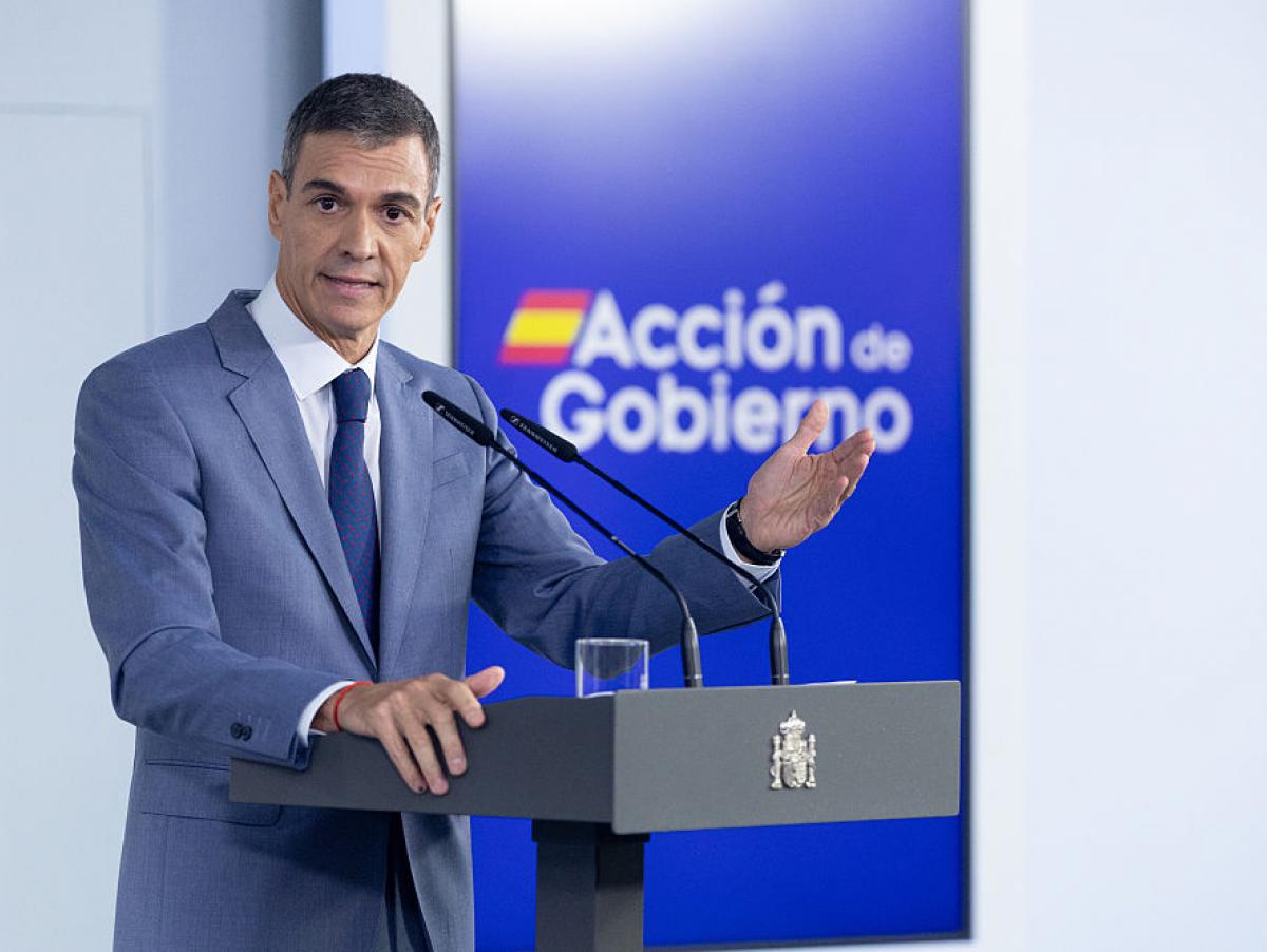 Llegan los "martes sociales" al Consejo de Ministros: ¿puede el Gobierno aprobar normas pese a tener elecciones a la vista?
