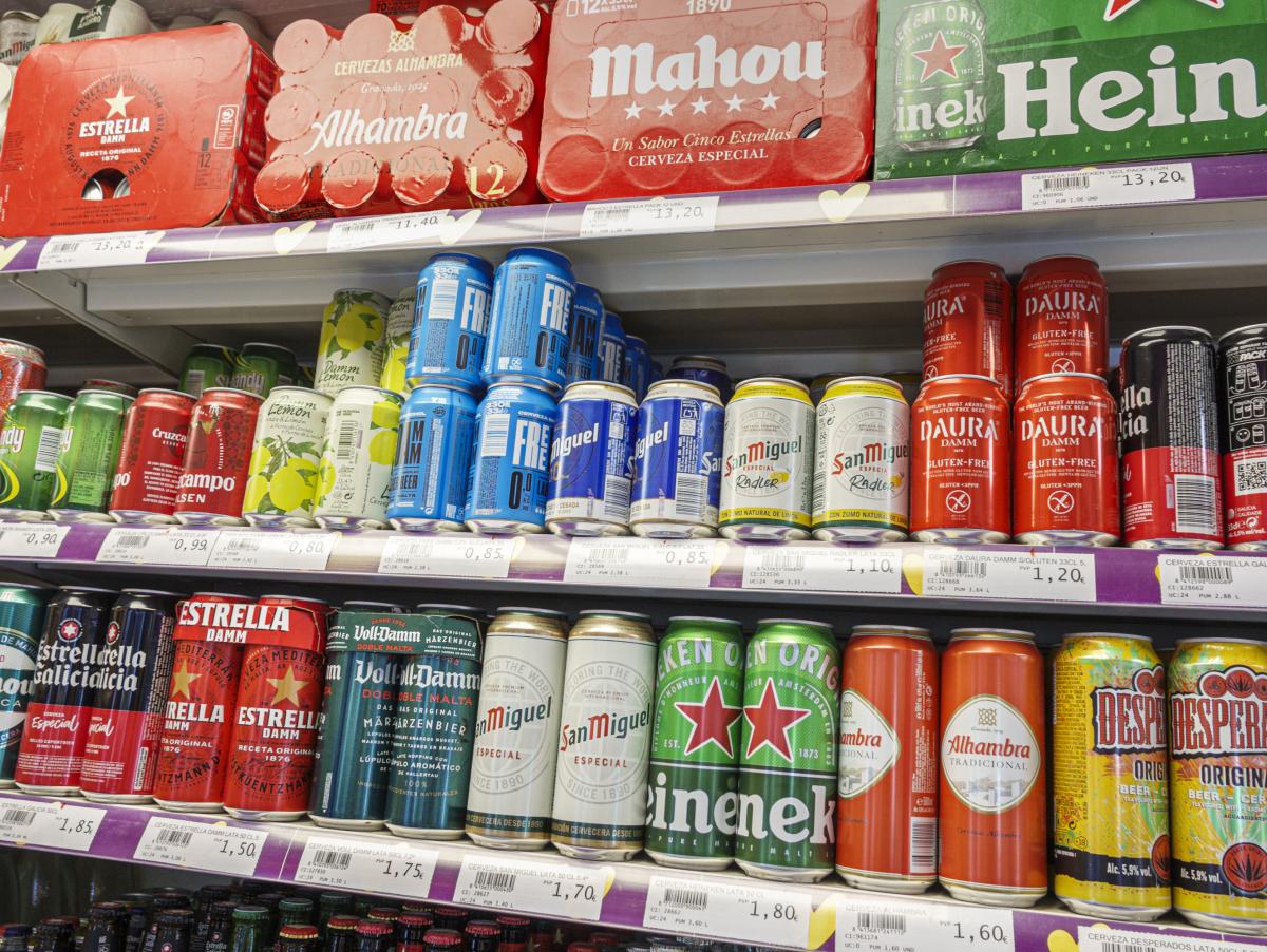 Un especialista explica el motivo por el que hay gama de cerveza verde y roja: "La palabra especial no está puesta por el capricho de un grupo de marketing"