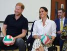 Meghan Markle sorprende hablando en español sobre su hijo en una emotiva visita a una escuela