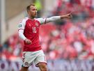 El danés Christian Eriksen vuelve a desplomarse en pleno partido: el jugador se encuentra consciente