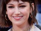 Úrsula Corberó se corta el pelo a lo 'pixie' y se pasa al rubio platino