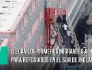 Llegan los primeros migrantes al barco para refugiados en el sur de Inglaterra