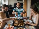 Ana Luzón, técnica en nutrición: "Tomamos demasiada carne, pocas legumbres... pero lo que nos perjudica realmente es que hemos dejado de cocinar alimentos, como hacían nuestras abuelas"