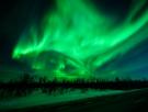 Una piloto de aviación comercial explica la razón por la que muchos vuelos evitan las auroras boreales: "Calma, si hace falta se modifican rutas"