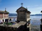 Nueve pueblos de Galicia donde comer y respirar este verano