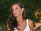 Una publicación francesa se rinde al "perfecto vestido de verano" de la reina Letizia