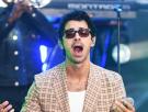 Joe Jonas zanja los rumores tras el vídeo de su pillada antes de salir al escenario: "¿Nunca habéis tenido un moco?"