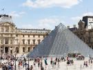 El Louvre 'se abre' tras el robo de película: cronología, excusas y respuestas de su directora