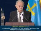 El comentario de Eduardo Mendoza, muy a su estilo, que saca una sonrisa a Felipe VI