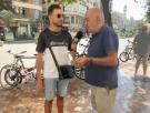 Preguntan por la calle sobre el fascismo y los jóvenes y lo que dice un señor es para ponerlo en bucle