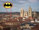 En un pueblo de León se encuentra el castillo de Batman: puede salir directamente de un cómic de este superhéroe de DC