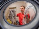 Un ingeniero químico avisa a los que lavan los trapos en la lavadora de no seguir unas simples normas higiénicas