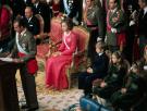 "No le hizo falta pronunciar ninguna palabra para lanzar un mensaje": la historia del vestido de la reina Sofía en la proclamación de Juan Carlos I