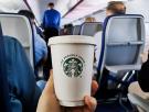 Álex, azafato, advierte a todos los que piden café en un vuelo: "Esa agua permanece allí durante mucho tiempo"