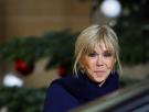 Lío monumental en Francia después de que Brigitte Macron llame "puñeteras gilipollas" a un grupo de feministas