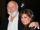 El director Rob Reiner y su mujer Michele, aparecen acuchillados en su casa de Los Ángeles