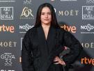 Rosalía para su concierto en Ámsterdam para explicar qué es Sant Jordi: "Me encantan las rosas, pero regaladme un libro"
