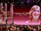 "Se puede ser un genio y ser amable": el emotivo homenaje a Catherine O'Hara al ganar el SAG a Mejor actriz de comedia un mes después de su muerte