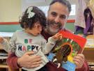 El director general que colgó la corbata para cuidar a su hija dependiente y que su mujer volviese a trabajar