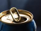 Un experto tiene algo que decir a aquellos que suelen beber la cerveza en lata