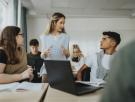 Un docente confiesa por qué la enseñanza clásica de leer un PowerPoint está condenada al fracaso: lo vivió en primera persona