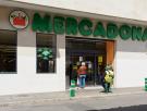 Mercadona baja el precio de la leche, el aceite y las patatas: así quedan los nuevos precios en plena inflación