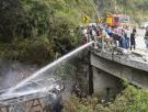 Al menos 14 muertos y 29 heridos en accidente de autobús en zona andina de Ecuador