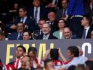 Enfocan al palco en la final de la Copa del Rey y hay gente que se sorprende al ver a alguien a pocos asientos de Felipe VI